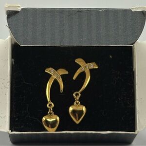 Vintage AVON 1994 Hearts And Kisses Gold Tone Dangle Pierced Earrings